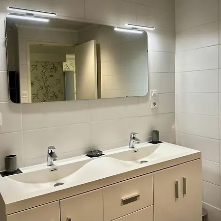 Le Du Besson Prázdninový dům