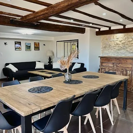 Prázdninový dům Le Du Besson *