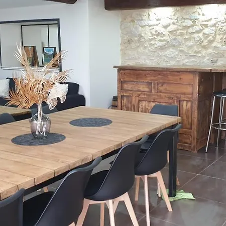 Prázdninový dům Le Du Besson