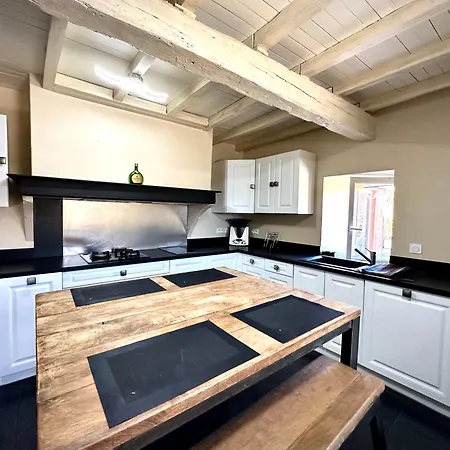 Prázdninový dům Le Du Besson *