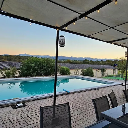 Prázdninový dům Le Du Besson *